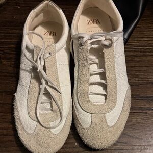 Zara Cream and White Casual Sneakers